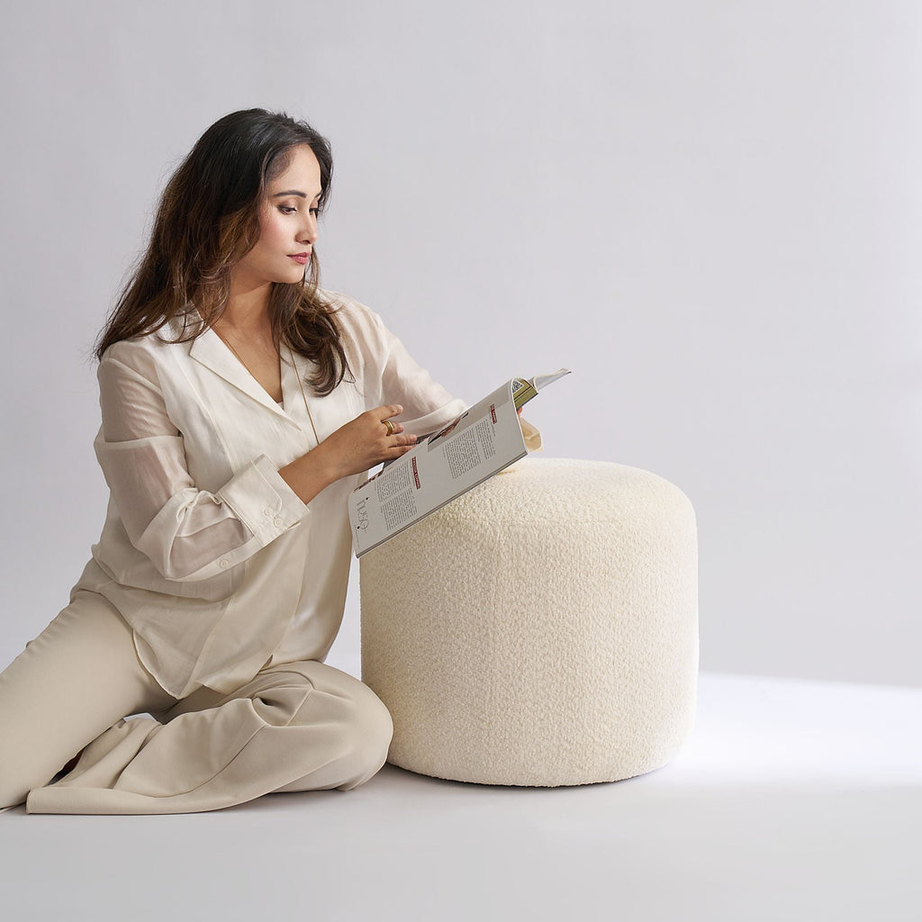 Dove Ottoman