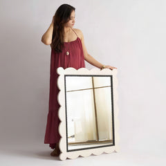 Amara Mirror