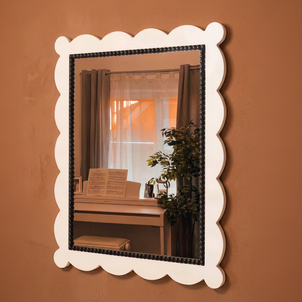 Amara Mirror